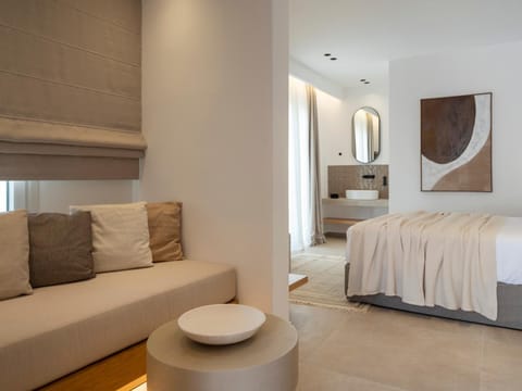 Seating area, Bedroom