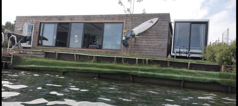 Lakeside Wevelgem House in Flanders