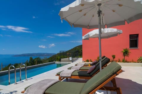 Natural landscape, Balcony/Terrace, Mountain view, Pool view, Sea view, Swimming pool