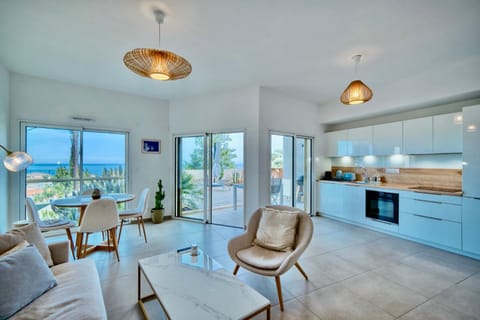Living room, Sea view