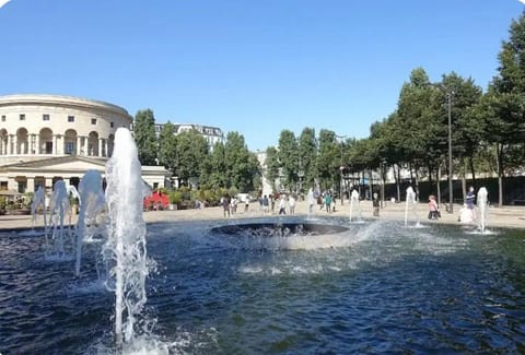 Facile d'accès et entretenu par femme de ménage Apartment in Paris