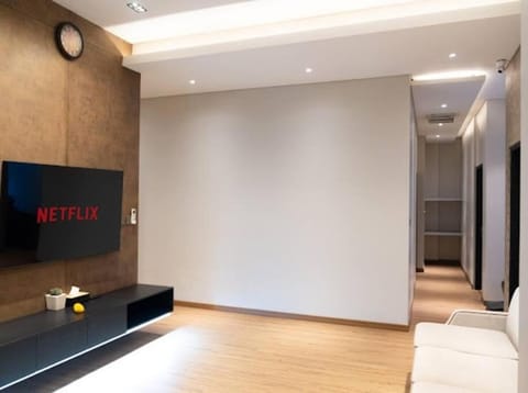 Modern Palace in Seminyak - Qmoya Villa Villa in North Kuta