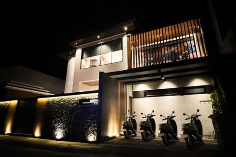 Modern Palace in Seminyak - Qmoya Villa Villa in North Kuta