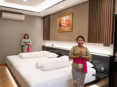 Modern Palace in Seminyak - Qmoya Villa Villa in North Kuta