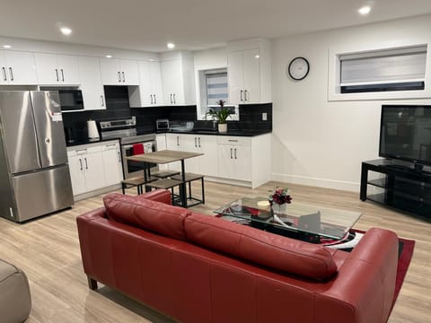 Kitchen or kitchenette, Living room, Dining area, Family