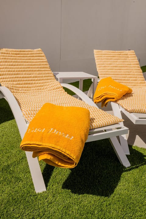 sunbed