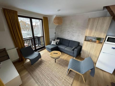 Living room, Diving