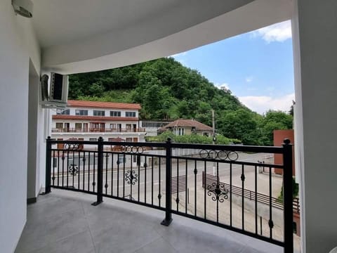 Pensiunea Maty Bed and Breakfast in Serbia