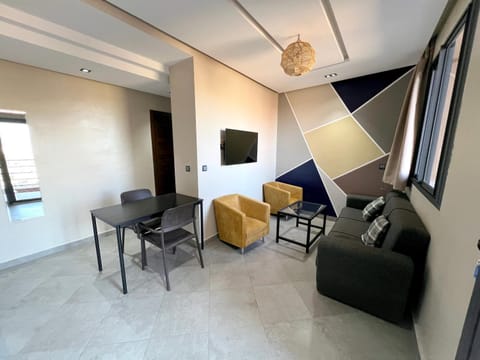 TV and multimedia, Living room, Dining area