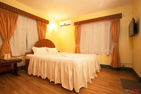 Bedroom, air conditioner