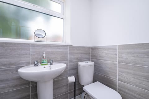 Cooper stay - perfect for contractors Apartment in Grimsby