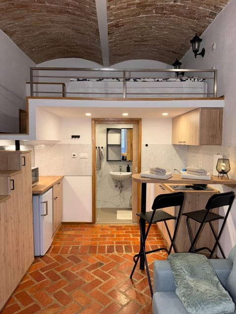 Kitchen or kitchenette, Bedroom, furniture