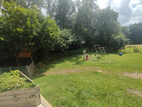 Maison dans la nature entre lacs et montagnes Villa in Haute-Savoie