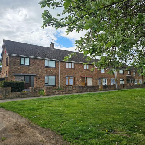 Neighbourhood, Natural landscape