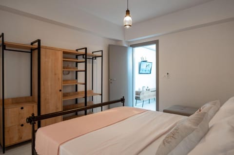 Bed, Bedroom, wardrobe