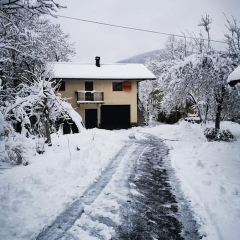 Kuća za odmor Tomislav Apartment in Zadar County