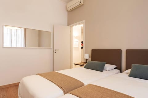 Agostino Flexyrent apt AC Apartment in Milan