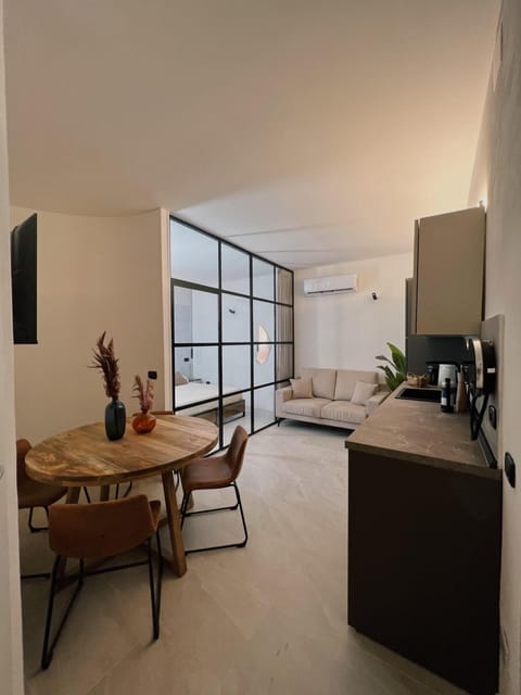 Living room, Dining area, kitchen
