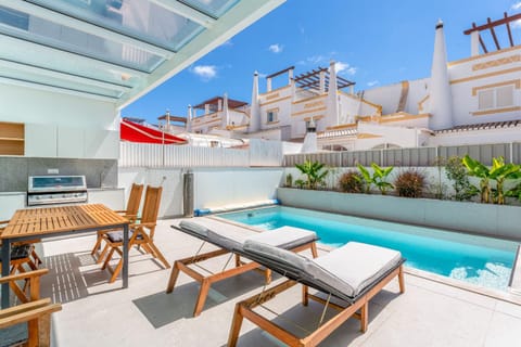 Patio, Pool view, Swimming pool, sunbed