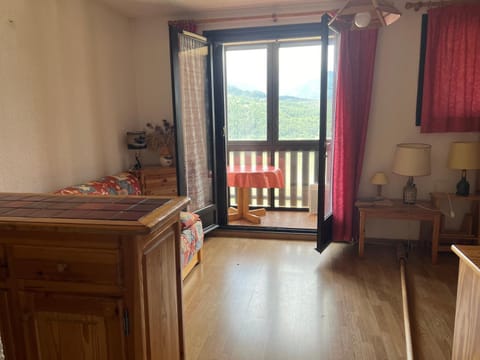 Terrasse Adroit T2 Barcelonnette - Wi-fi gratuit Apartment in Barcelonnette