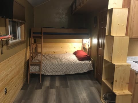 Cabin 2 Brand new Rental car available Cabin in West Custer Township