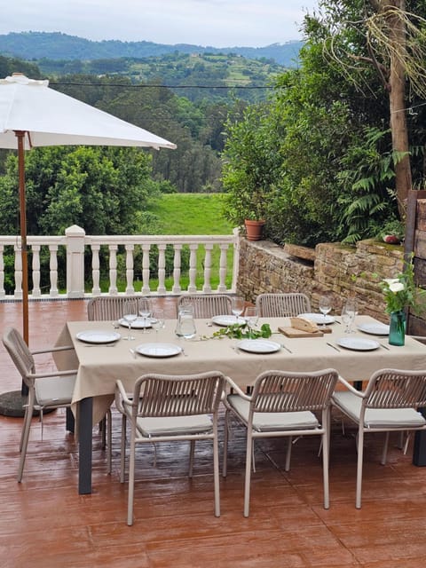 Patio, Day, Natural landscape, View (from property/room), Balcony/Terrace, Dining area, Mountain view