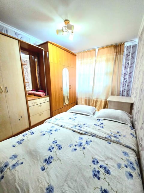Bed, Bedroom, wardrobe