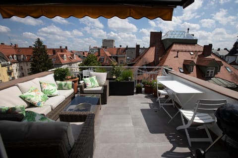 View (from property/room), Balcony/Terrace