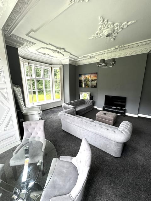 Washington Village Apartments Garden View Apartment in Washington