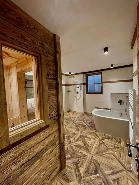 Sauna, Bathroom