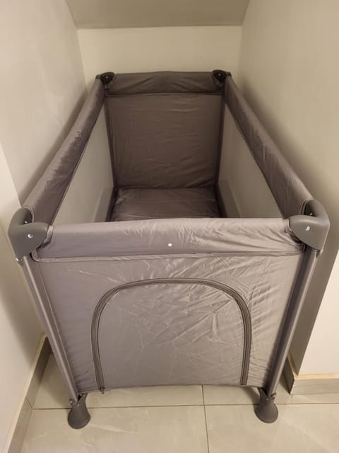 3Chambre calme première étage Vacation rental in Île-de-France