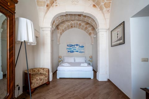 Bed, Other, Photo of the whole room, Bedroom