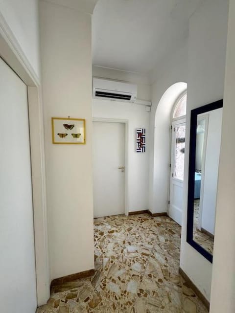 Capri Beach House Apartment in Marina Grande