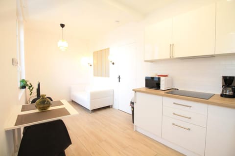 TV and multimedia, Kitchen or kitchenette