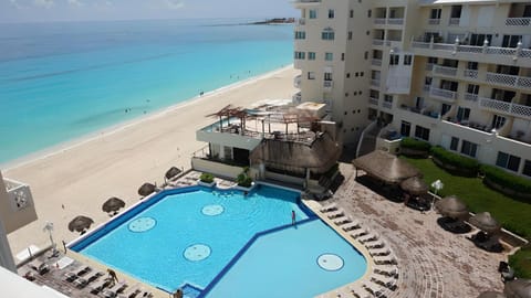 Beach, Sea view, Swimming pool