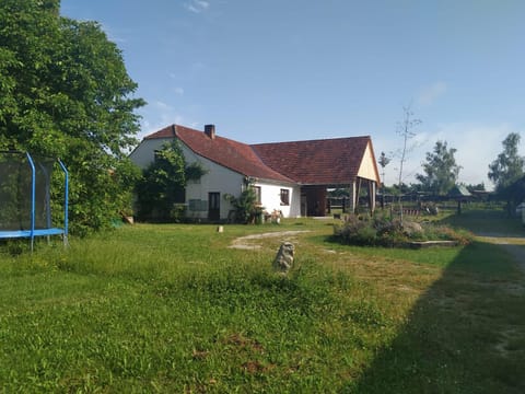 Property building, Spring, Garden