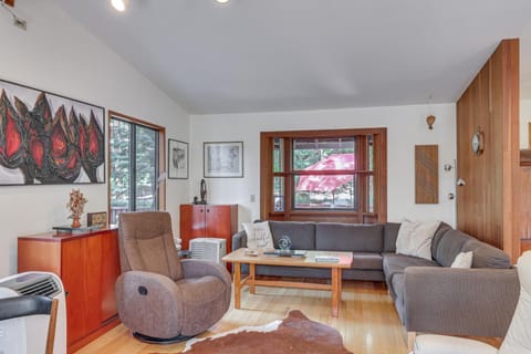 1 Mi to Beach Peaceful Tahoe Vista Home with Decks! House in Tahoe Vista