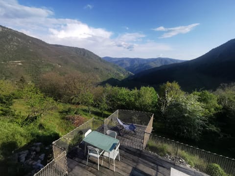 Spring, Natural landscape, Mountain view