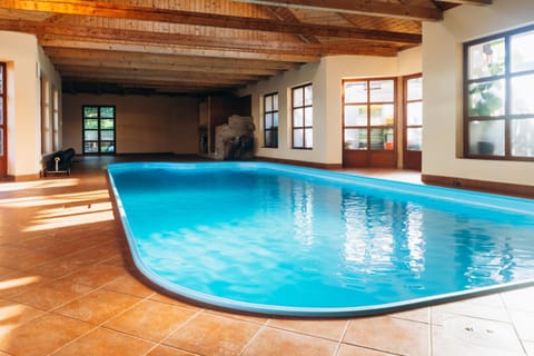Swimming pool, Swimming pool