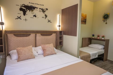 Photo of the whole room, Bedroom