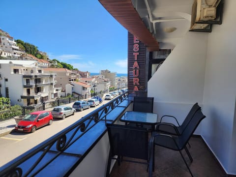 Balcony/Terrace, City view, Sea view, Location