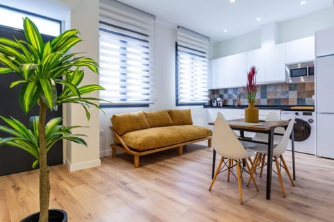 Kitchen or kitchenette, Living room, Dining area