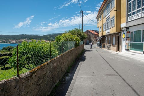 Property building, Neighbourhood, Street view