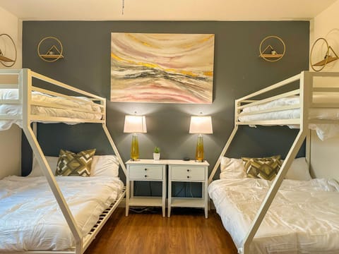 Amethyst Hearth - Family Spa Serenity, Zoo, Beach, Disneyland, Legoland Villa in Vista