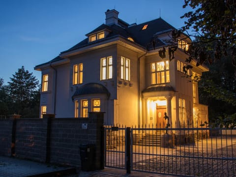 Property building, Night