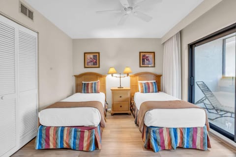 Peaceful Views and Close to Beach House in Naples