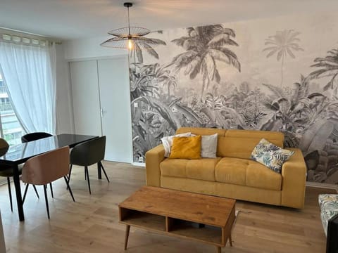 Le Calme- Cosy, chaleureux - Parc de verdure Apartment in Caluire-et-Cuire