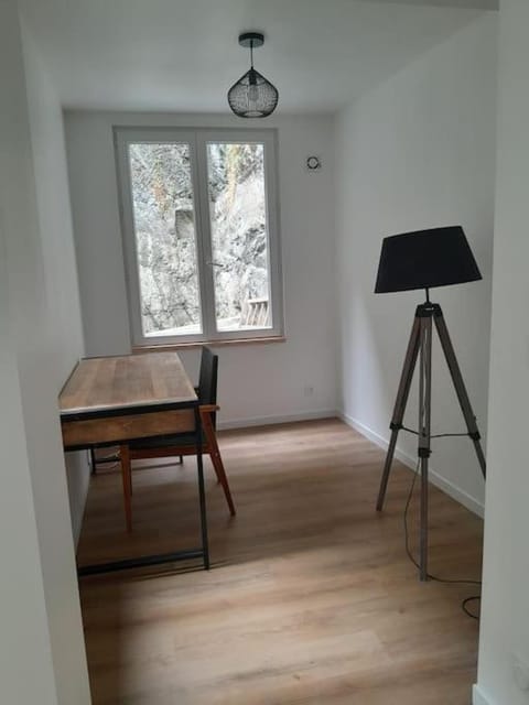 Appartement 75m2 plein centre face a la mairie Apartment in Morlaix