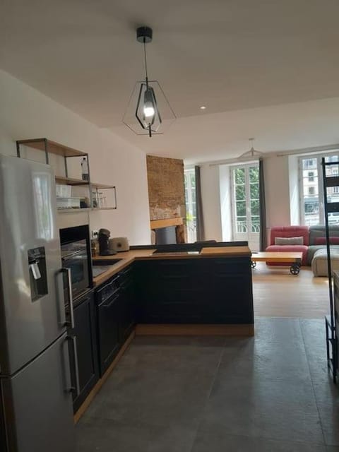 Appartement 75m2 plein centre face a la mairie Apartment in Morlaix