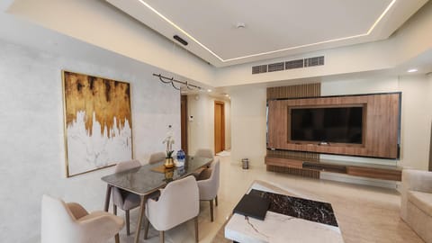 Royal Home Apartment in Abu Dhabi